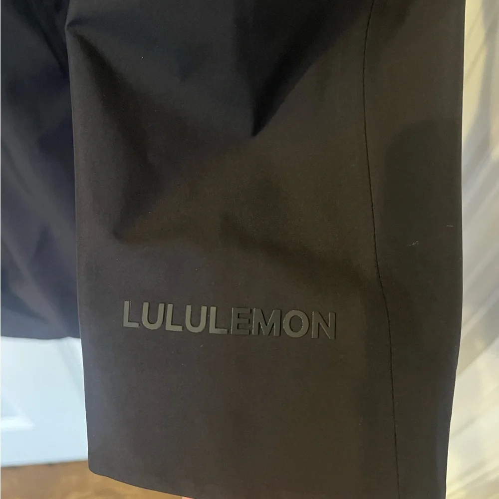 Lululemon Athletica Rain Rebel Black Trench, Size 6 - Picture 4 of 16